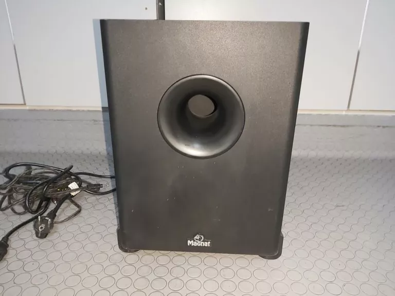 SUBWOOFER AKTYWNY MAGNAT 145 706 + PRZEWODY