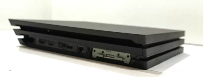 KONSOLA PS4 PRO CUH-7116B 1TB