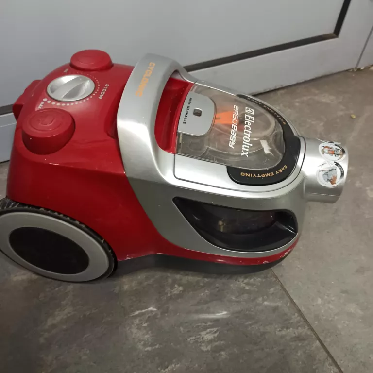 ODKURZACZ BEZWORKOWY ELEKTROLUX ZTF7620