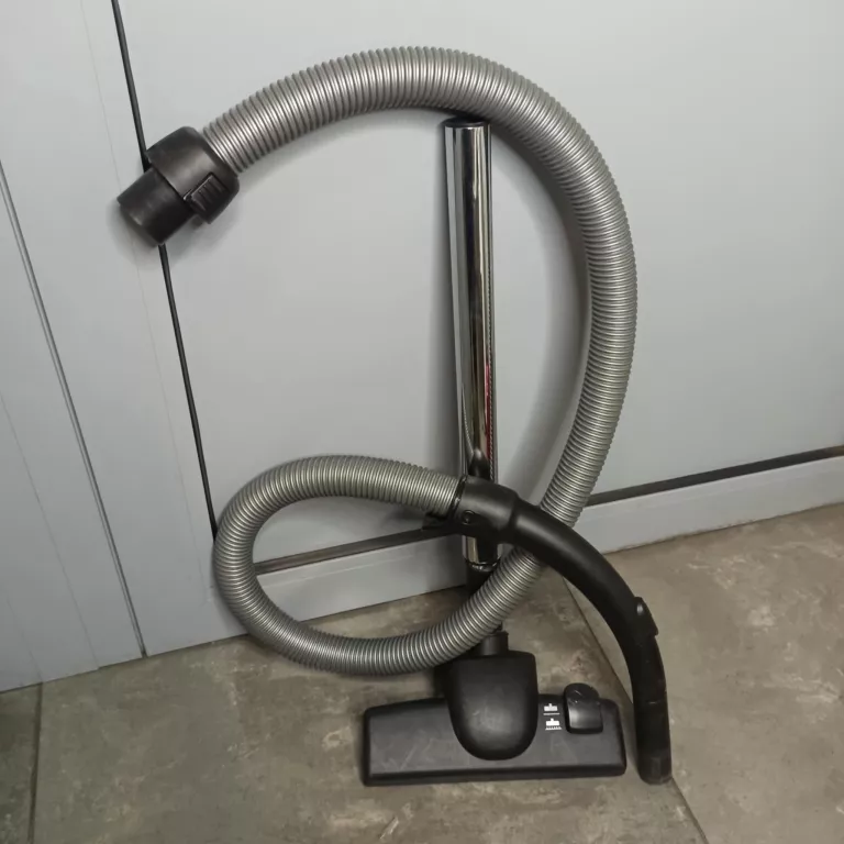 ODKURZACZ BEZWORKOWY ELEKTROLUX ZTF7620