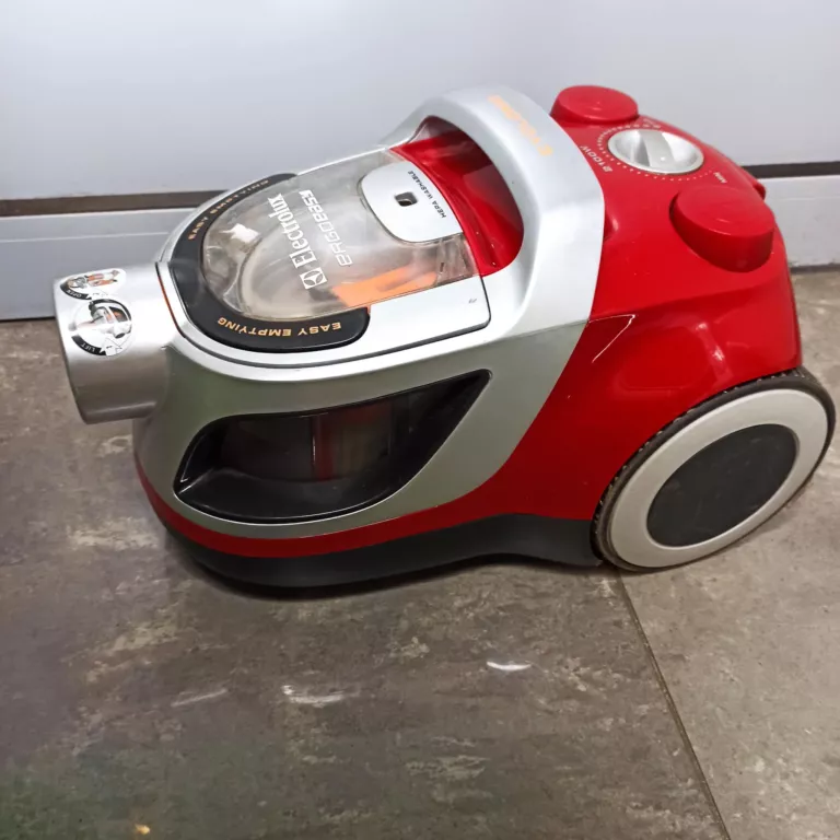 ODKURZACZ BEZWORKOWY ELEKTROLUX ZTF7620