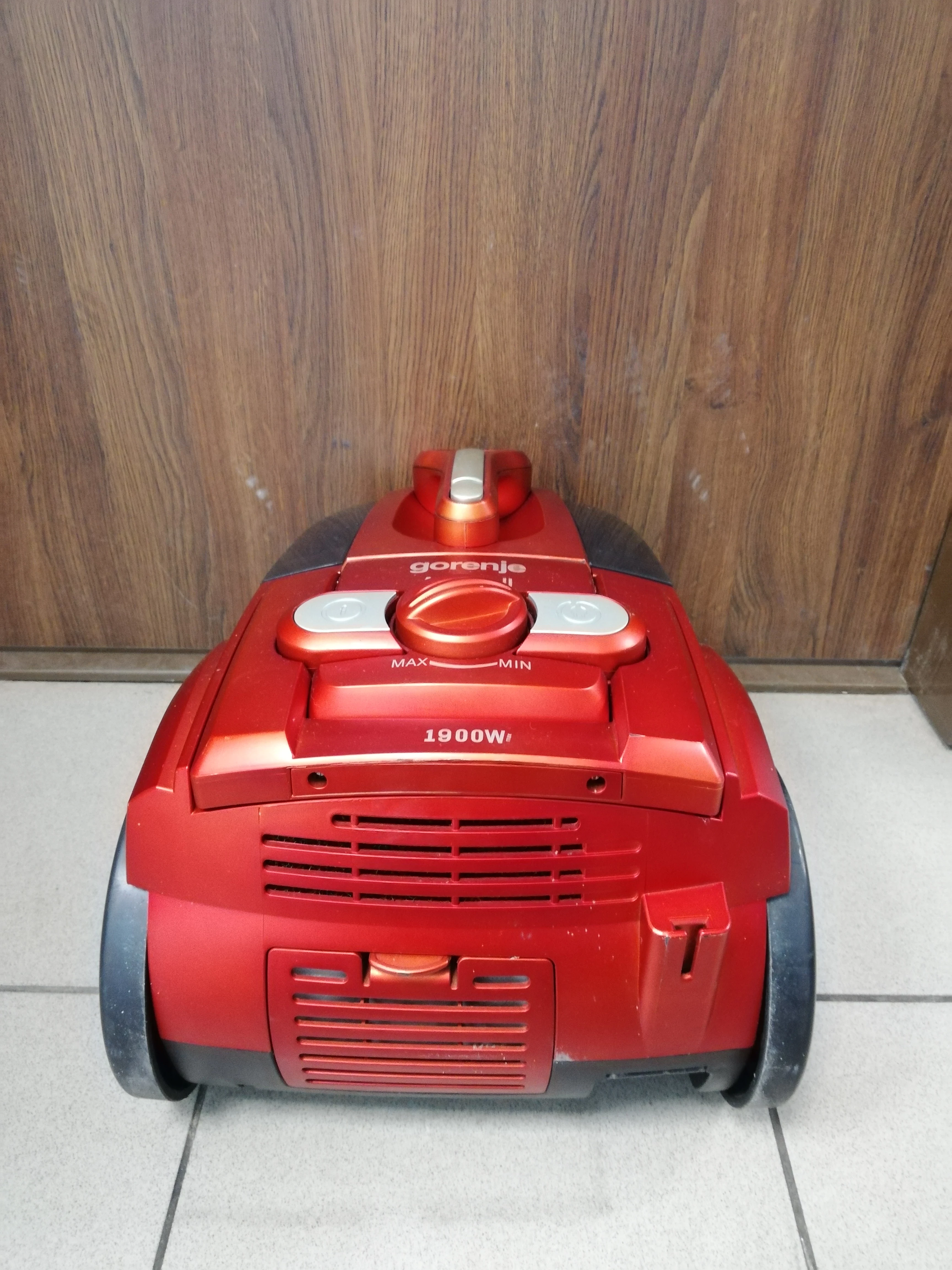 odkurzacz-wodny-gorenje-atlantis-ii-1900w-vck-1901wf-kolor-dominujacy-129357-4