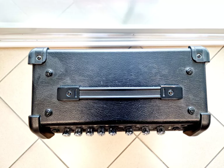 WZMACNIACZ GITAROWY LINE 6 SPIDER IV 15