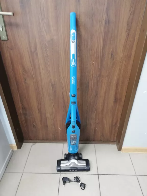 odkurzacz-pionowy-tefal-dual-force-2in1-ty6751-ladowarka-plac-wolnosci-7-mogilno