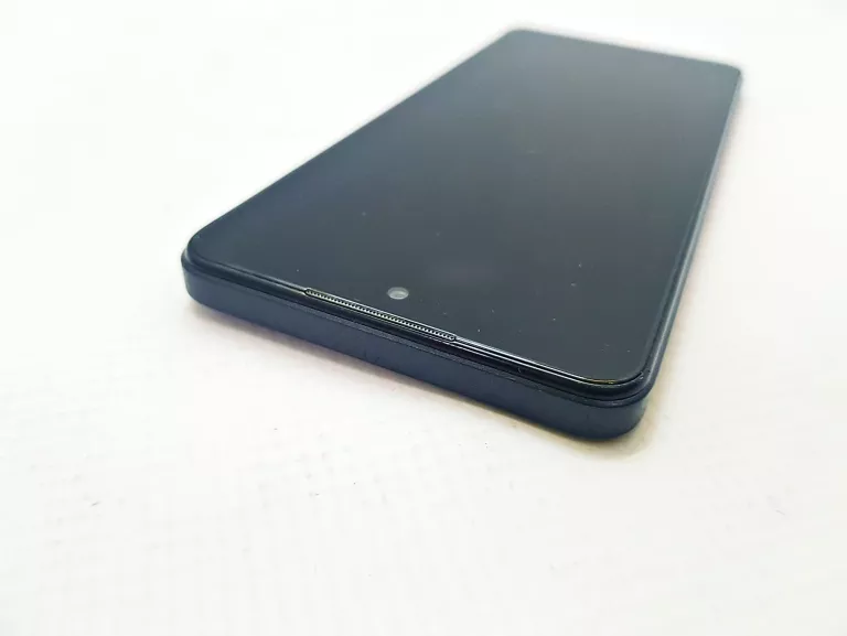 TELEFON INFINIX HOT 30 256 / 8 ETUI D/S