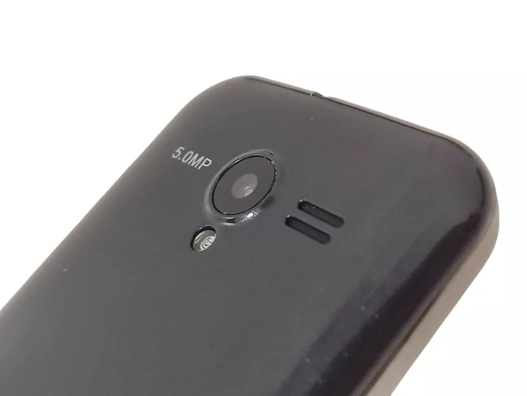 TELEFON MAXCOM MM330 W PUDEŁKU