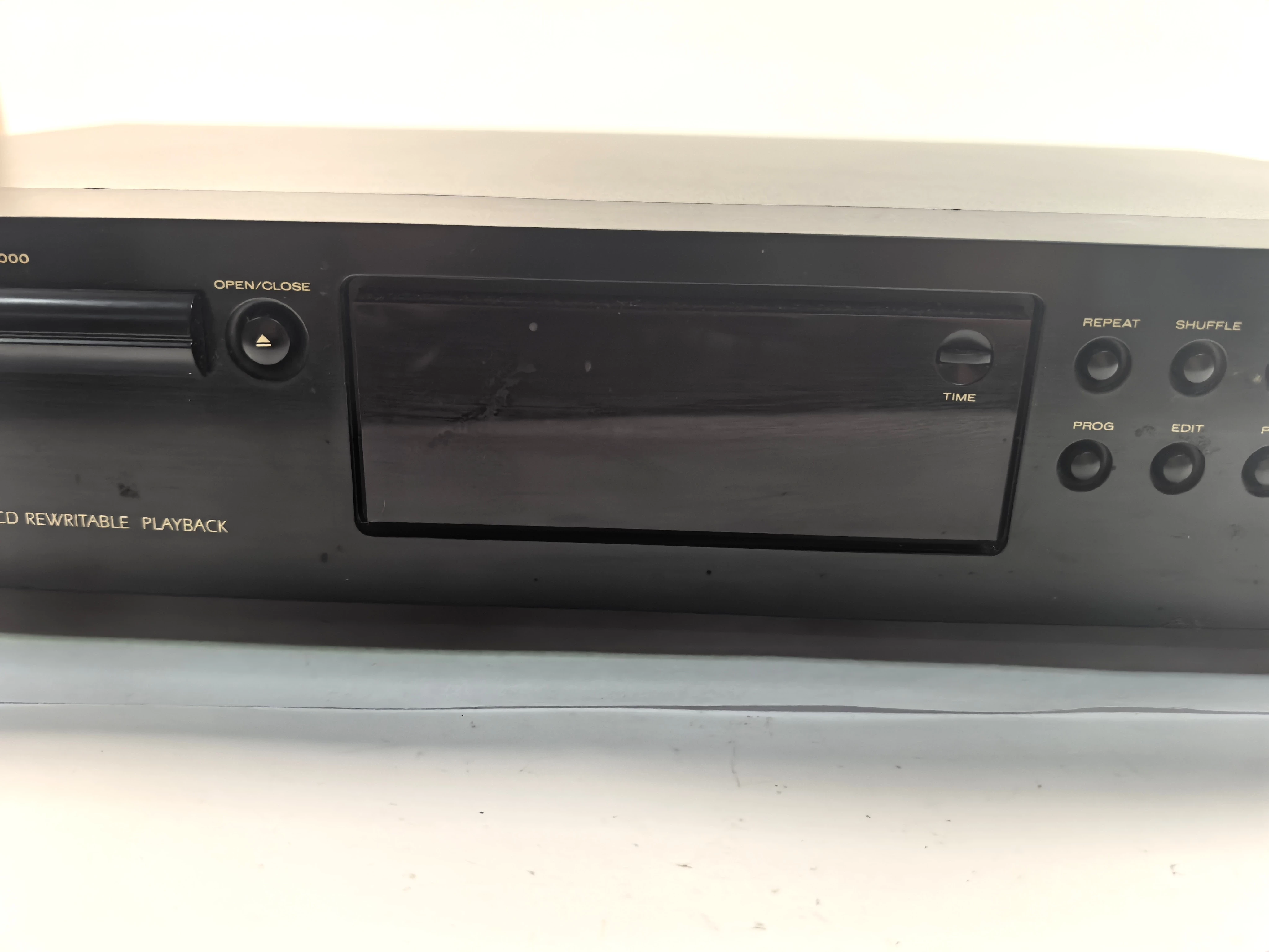 odtwarzacz-cd-marantz-cd4000n3b-odtwarzane-nosniki-223969-306689