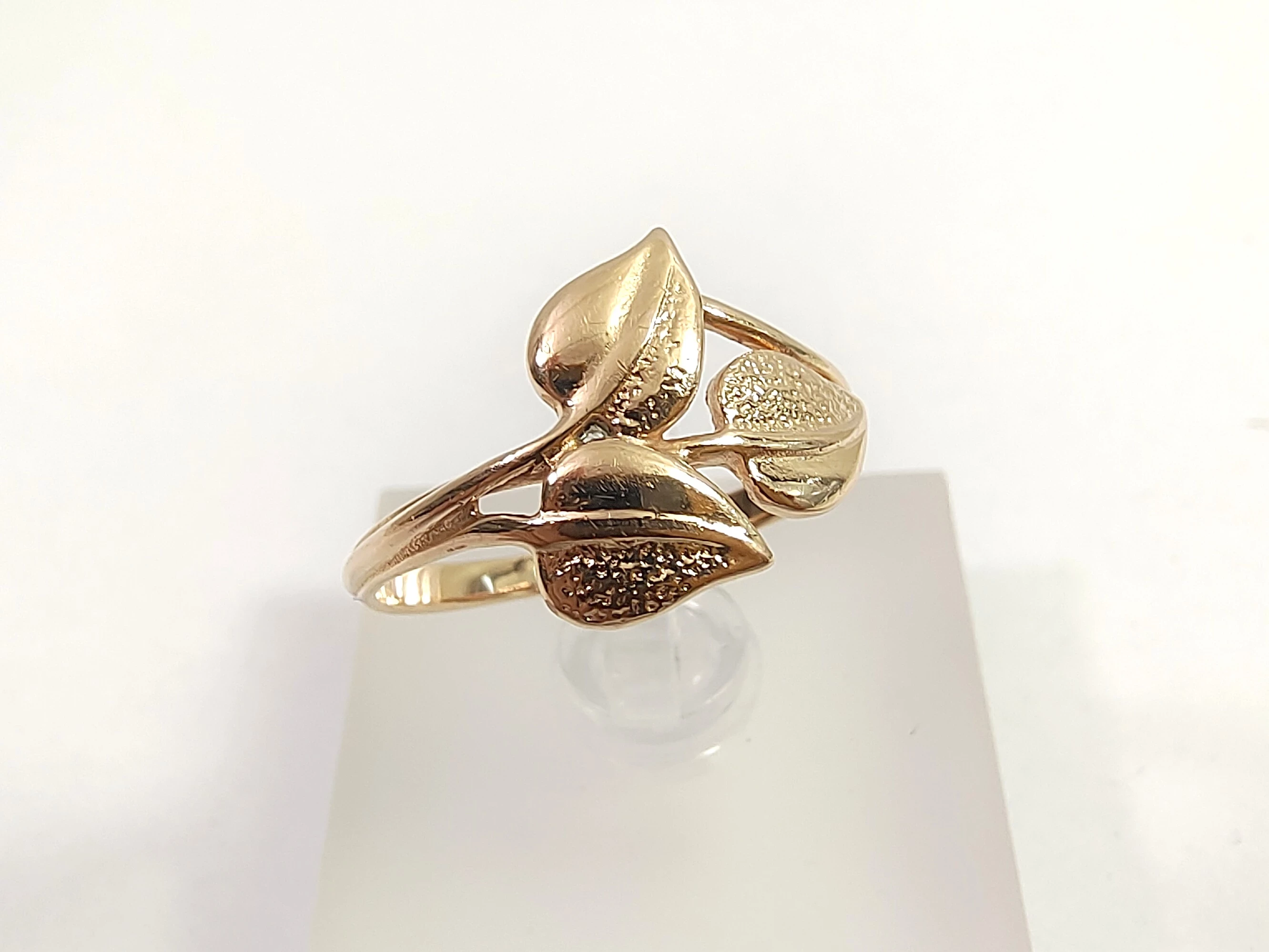 zloty-pierscionek-216g-p585-r17-kamien-17088-524288