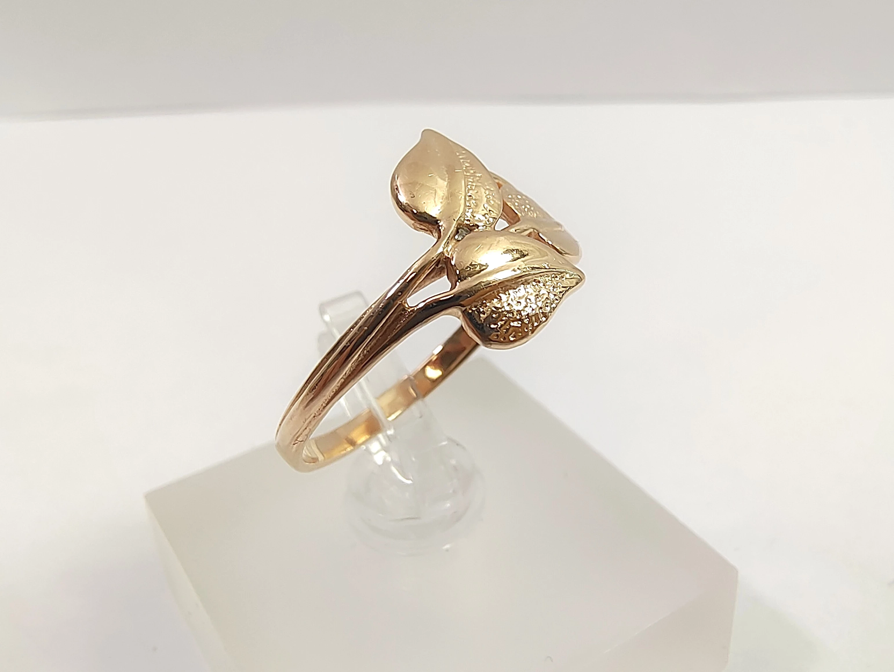 zloty-pierscionek-216g-p585-r17-rozmiarsrednica-wew-mm-372-17