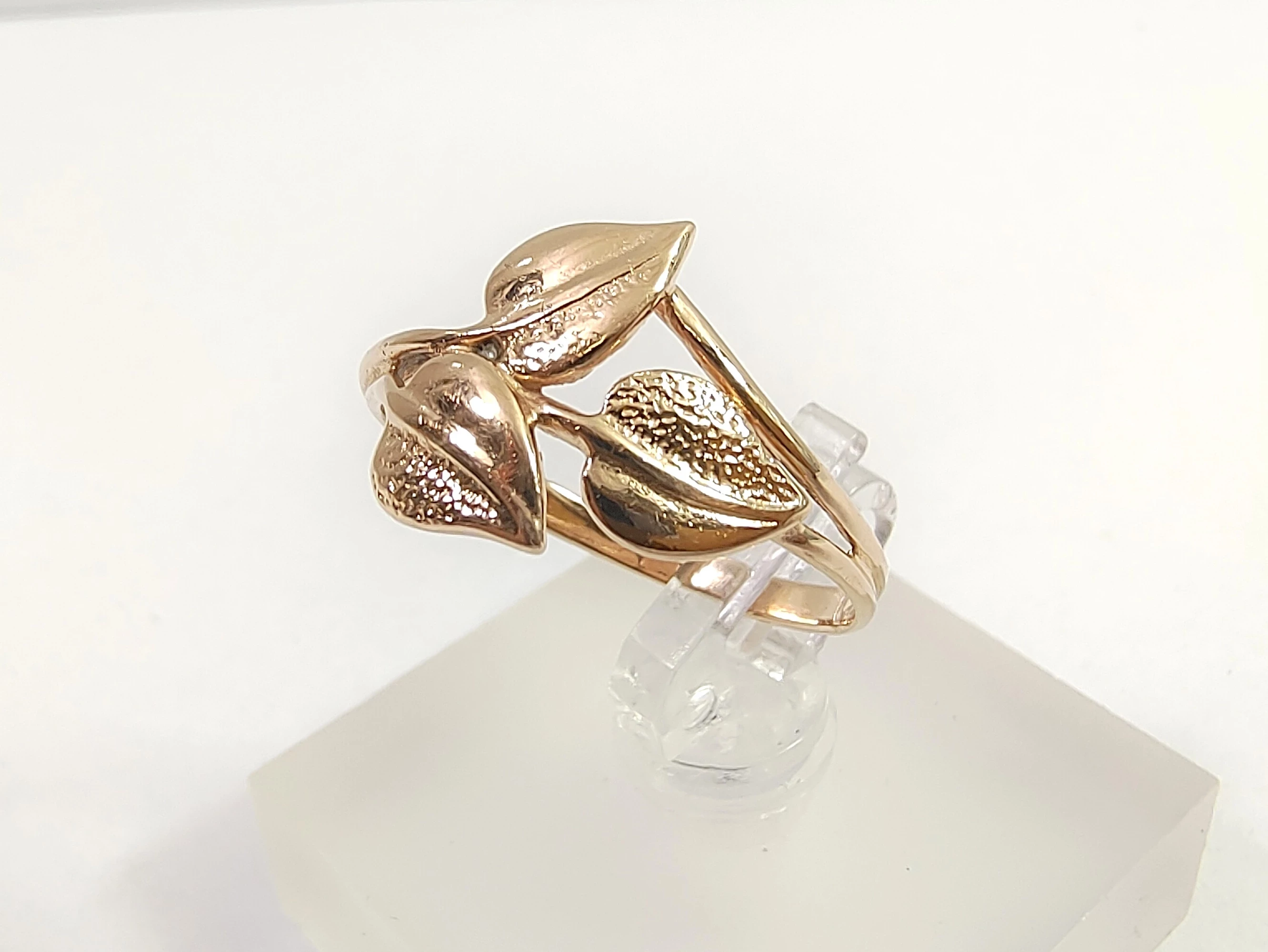 zloty-pierscionek-216g-p585-r17-kolor-dominujacy-205826-225106