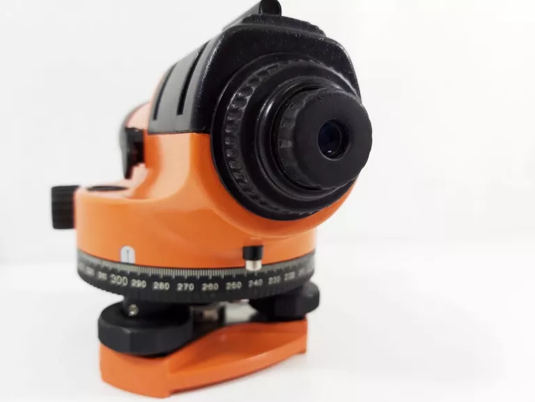 NIWELATOR OPTYCZNY HPI E32 BN
