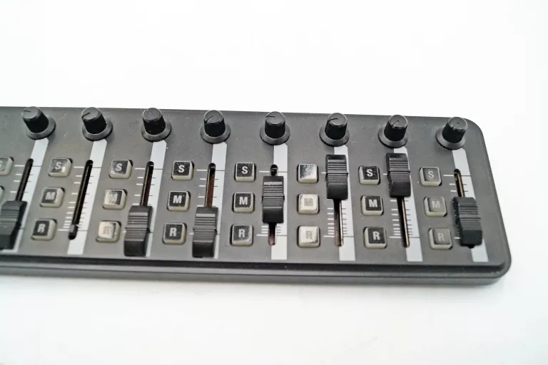 KORG NANOKONTROL 2