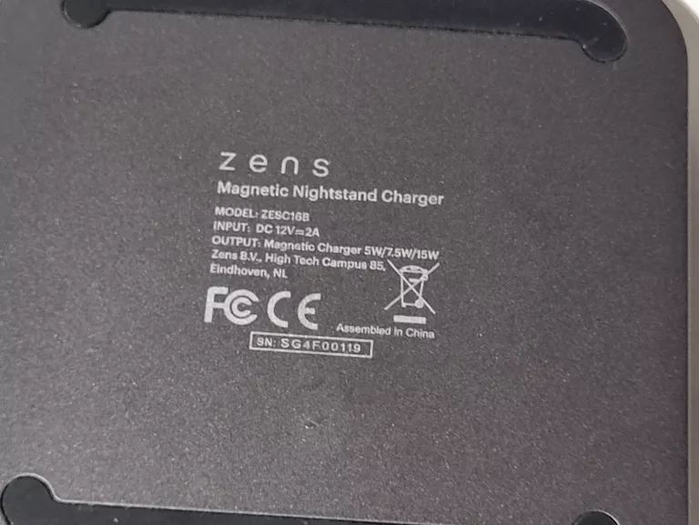ŁADOWARKA INDUKCYJNA MAGNETYCZNA ZENS MAGNETIC NIGHSTAND CHARGER