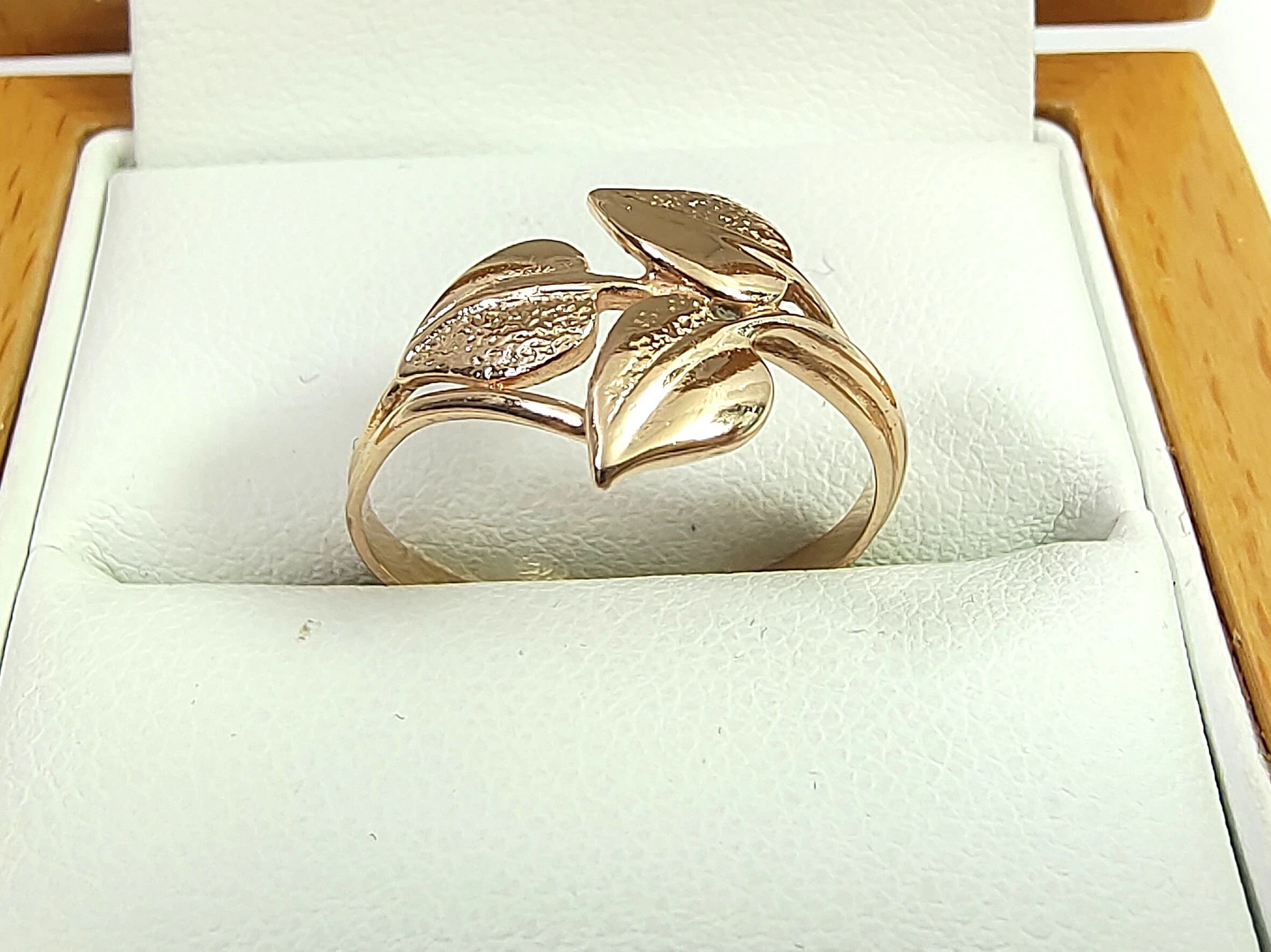 zloty-pierscionek-216g-p585-r17-kurpinskiego-117-poznan-ska-x