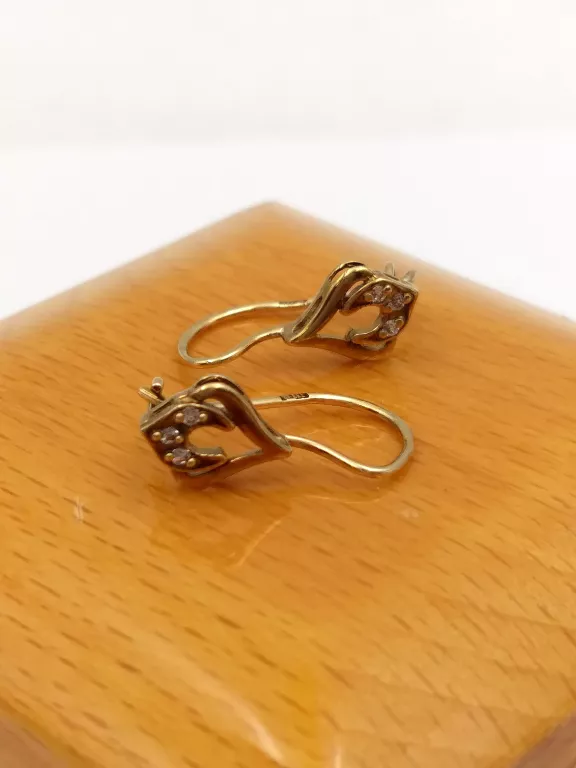 ZŁOTE KOLCZYKI Z CYRKONIAMI 333 DŁ.18MM 1,21G