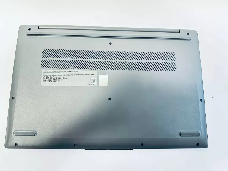 LAPTOP LENOVO IDEAPAD SLIM 3/INTEL CORE I5/16GB/SSD 1TB/WIN 11