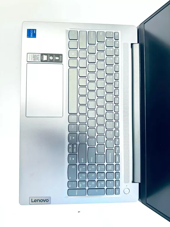 LAPTOP LENOVO IDEAPAD SLIM 3/INTEL CORE I5/16GB/SSD 1TB/WIN 11