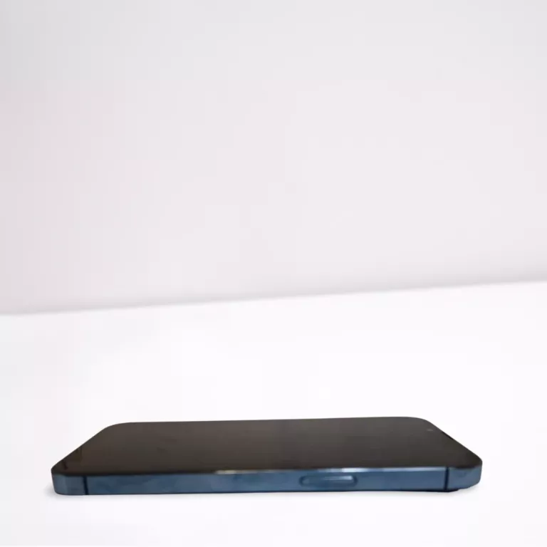 TELEFON IPHONE 13 PRO 6/128 GB NIEBIESKI BAT.79% Z ETUI
