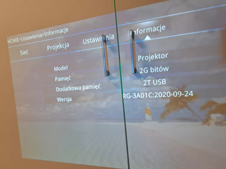 RZUTNIK PROJEKTOR OVERMAX MULTIPIC 4.1 LED FULL HD