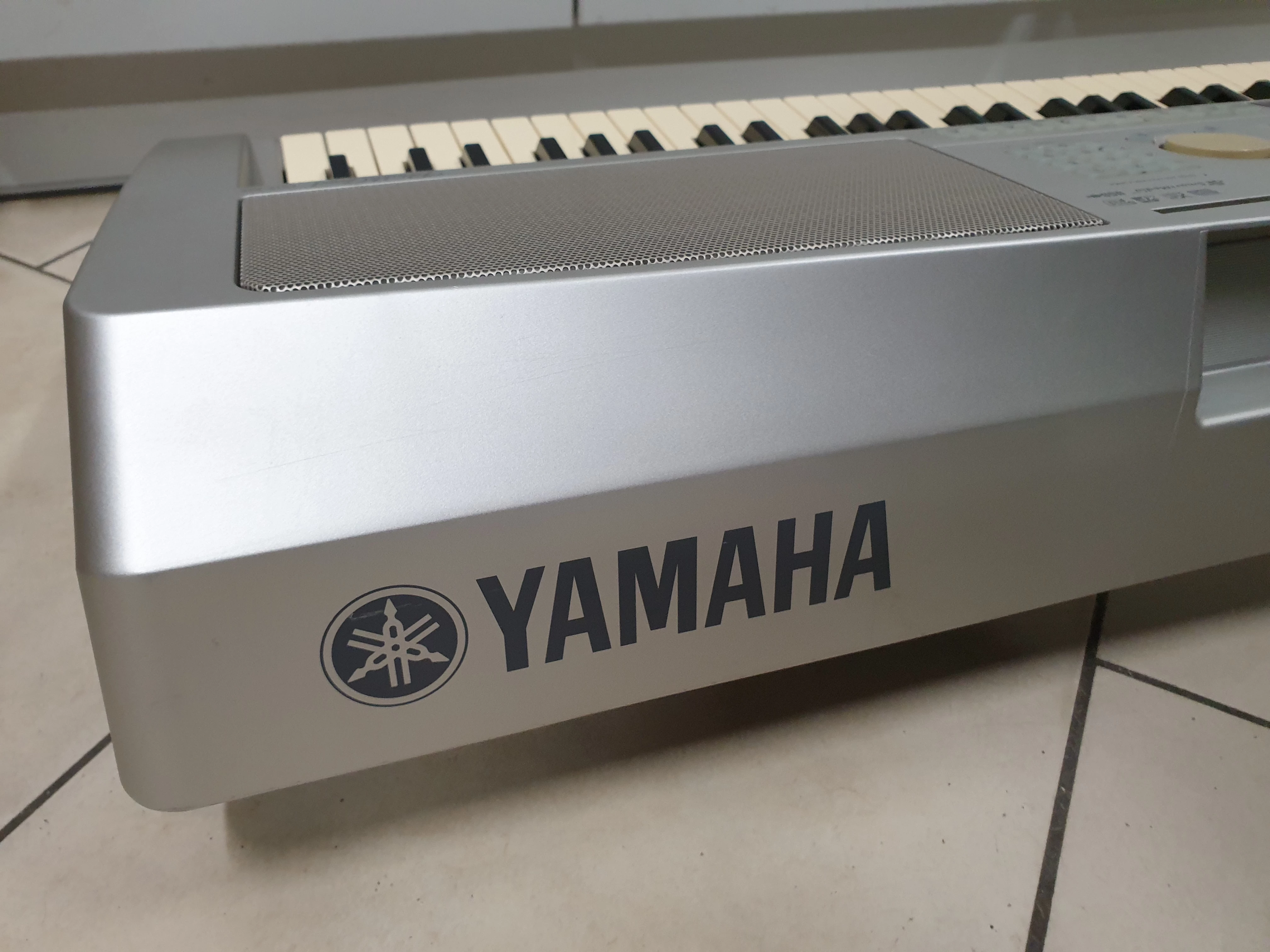 keyboard-pianino-cyfrowe-yamaha-dgx-305-marka-248930-969618