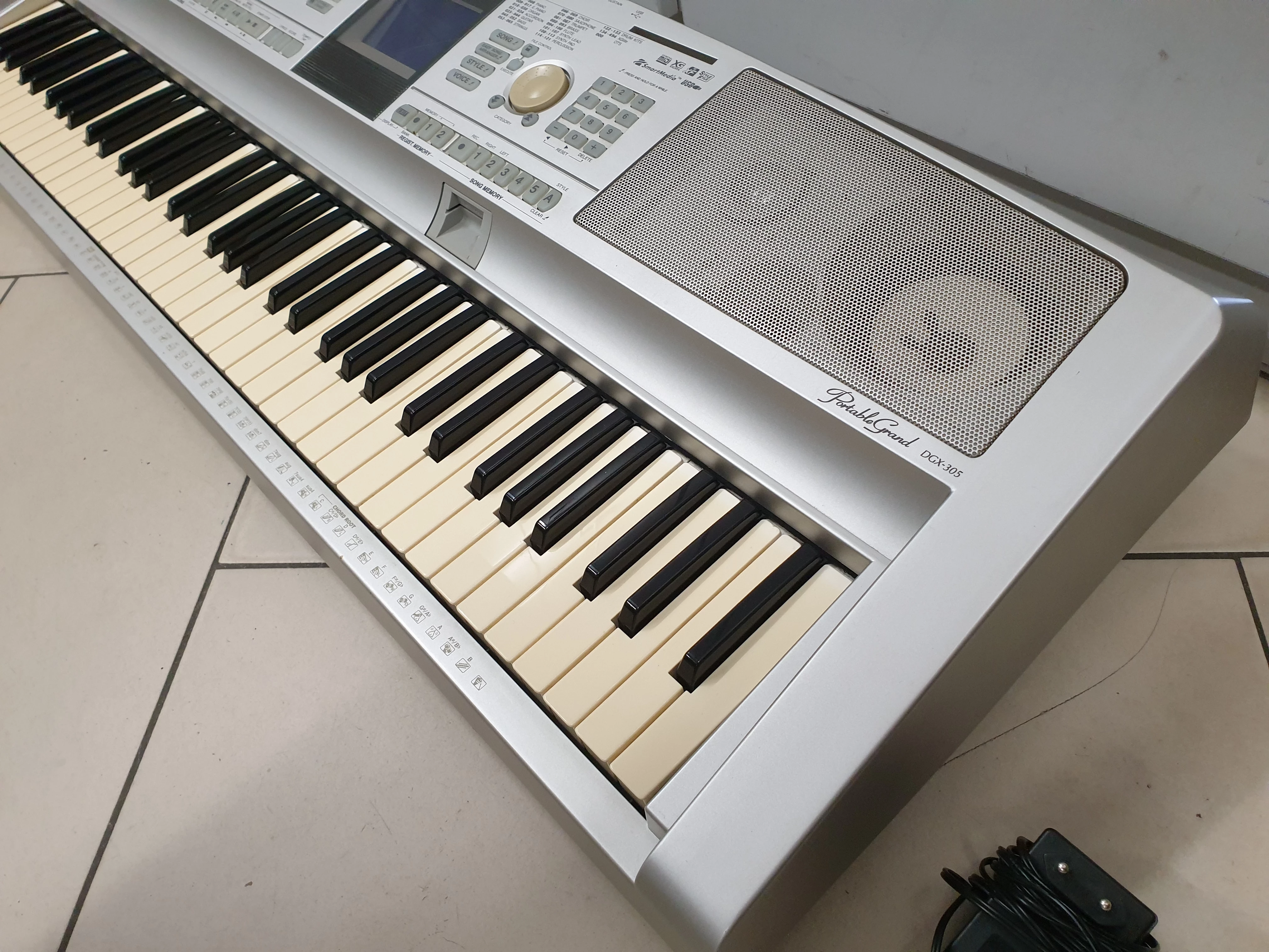 keyboard-pianino-cyfrowe-yamaha-dgx-305-stan-11323-2