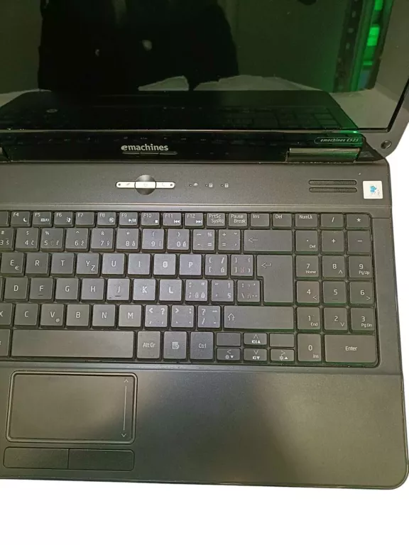 LAPTOP EMACHINES E525 3GB RAM