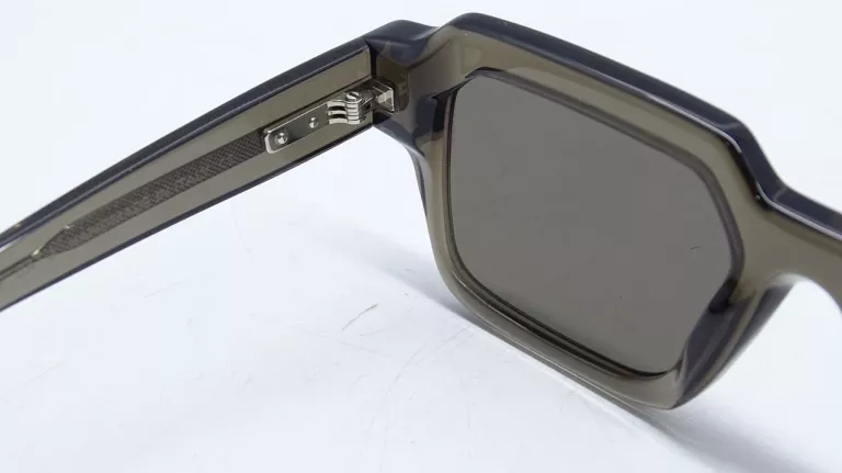 OKULARY PRZECIWSŁONECZNE OSCAR MAGNUSON TRAVIS OM7 250 CHARCOAL