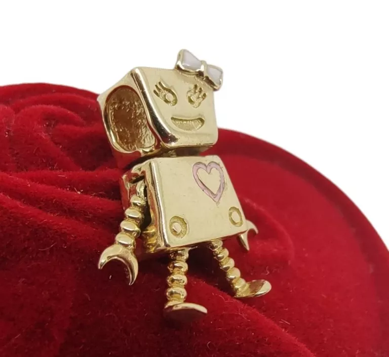 UROCZA ZŁOTA ZAWIESZKA - CHARMS - DZIEWCZYNKA ROBOT LUDZIK P.585 2,68G