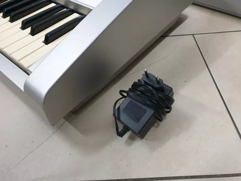 keyboard-pianino-cyfrowe-yamaha-dgx-305-ean-gtin-4957812669719