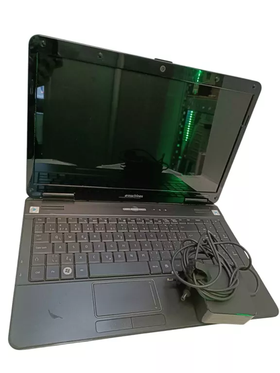 LAPTOP EMACHINES E525 3GB RAM