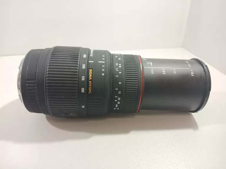 SIGMA 70-300 MM F/4-5.6 APO DG MACRO -BAGNET EF, EF-S
