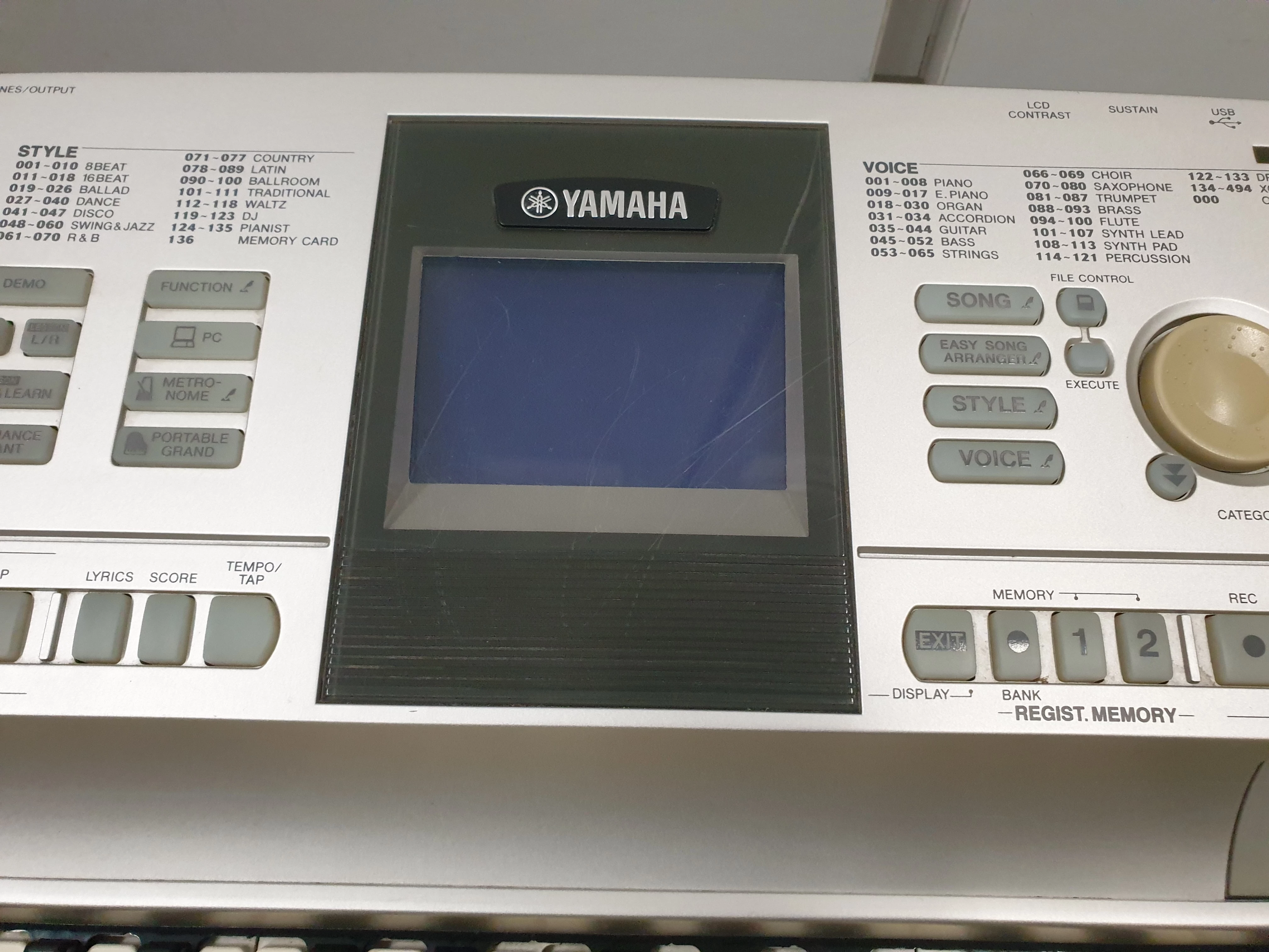 keyboard-pianino-cyfrowe-yamaha-dgx-305-marka-248930-969618