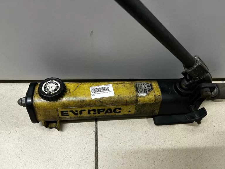POMPA RĘCZNA ENERPAC P142