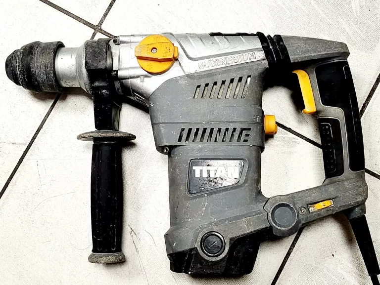 mlot-udarowy-titan-ttb631sds-1500-w-energia-udaru-800