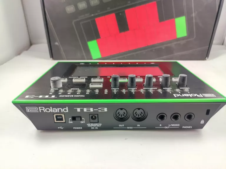 SYNTEZATOR BASOWY ROLAND TB-3 TOUCH BASSLINE KARTON
