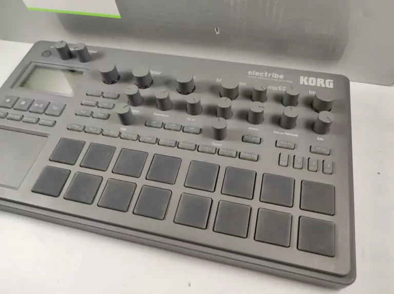 SAMPLER KORG ELECTRIBE 2 KOMPLET