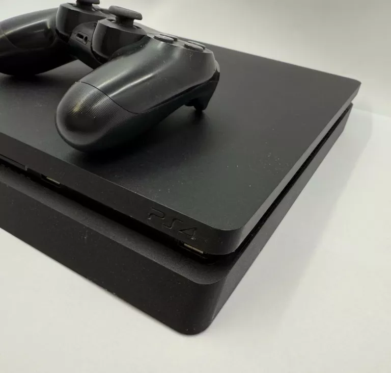 KONSOLA SONY PLAYSTATION SLIM PS4 500GB PAD OKABLOWANIE