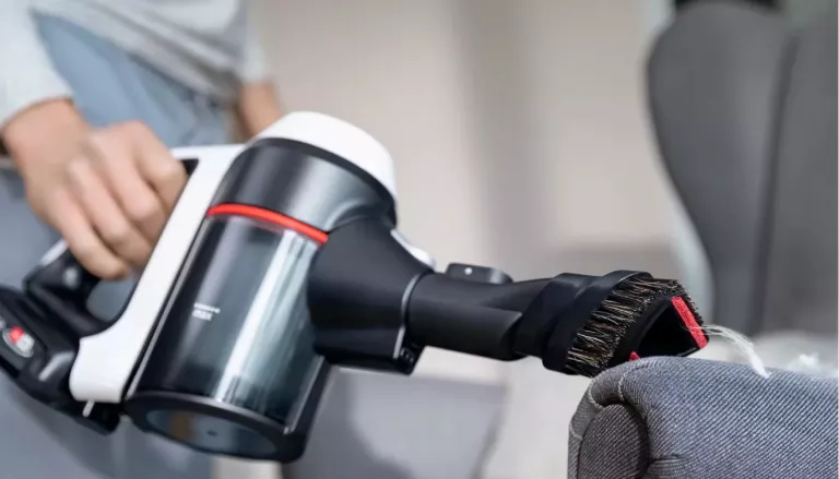 ODKURZACZ PIONOWY AKUMULATOROWY BOSCH UNLIMITED 7 KOPMLET