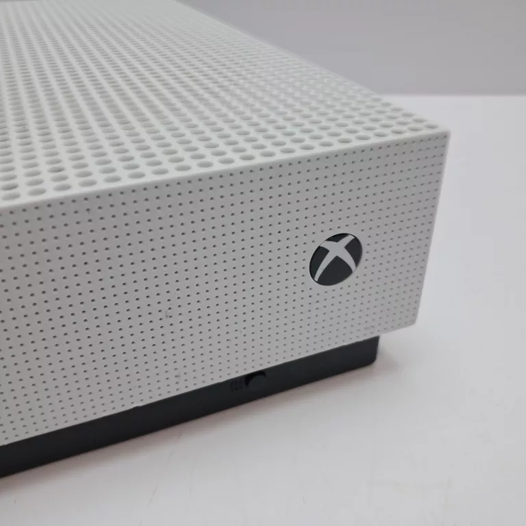 konsola-xbox-one-s-all-digital-liczba-kontrolerow-w-zestawie-205994-225550