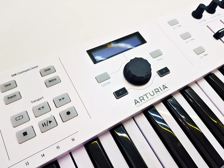 KLAWIATURA MIDI ARTURIA KEYLAB ESSENTIAL 61