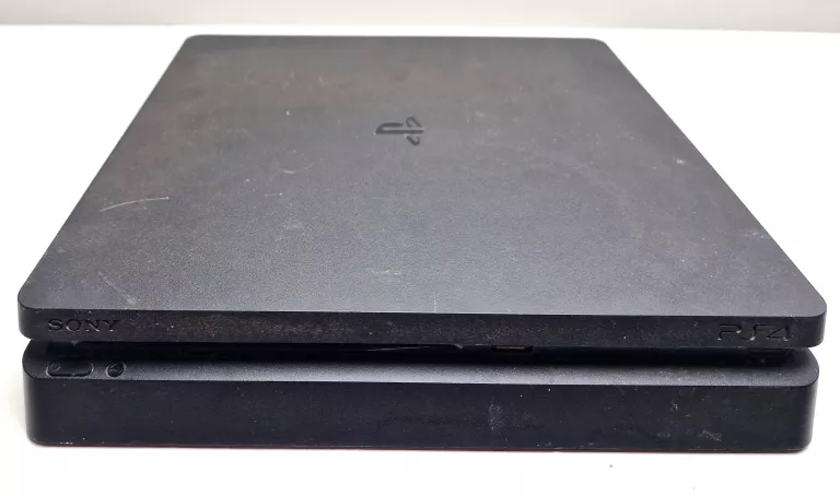 KONSOLA KONSOLA PS4 SLIM 500GB + PAD + GRY