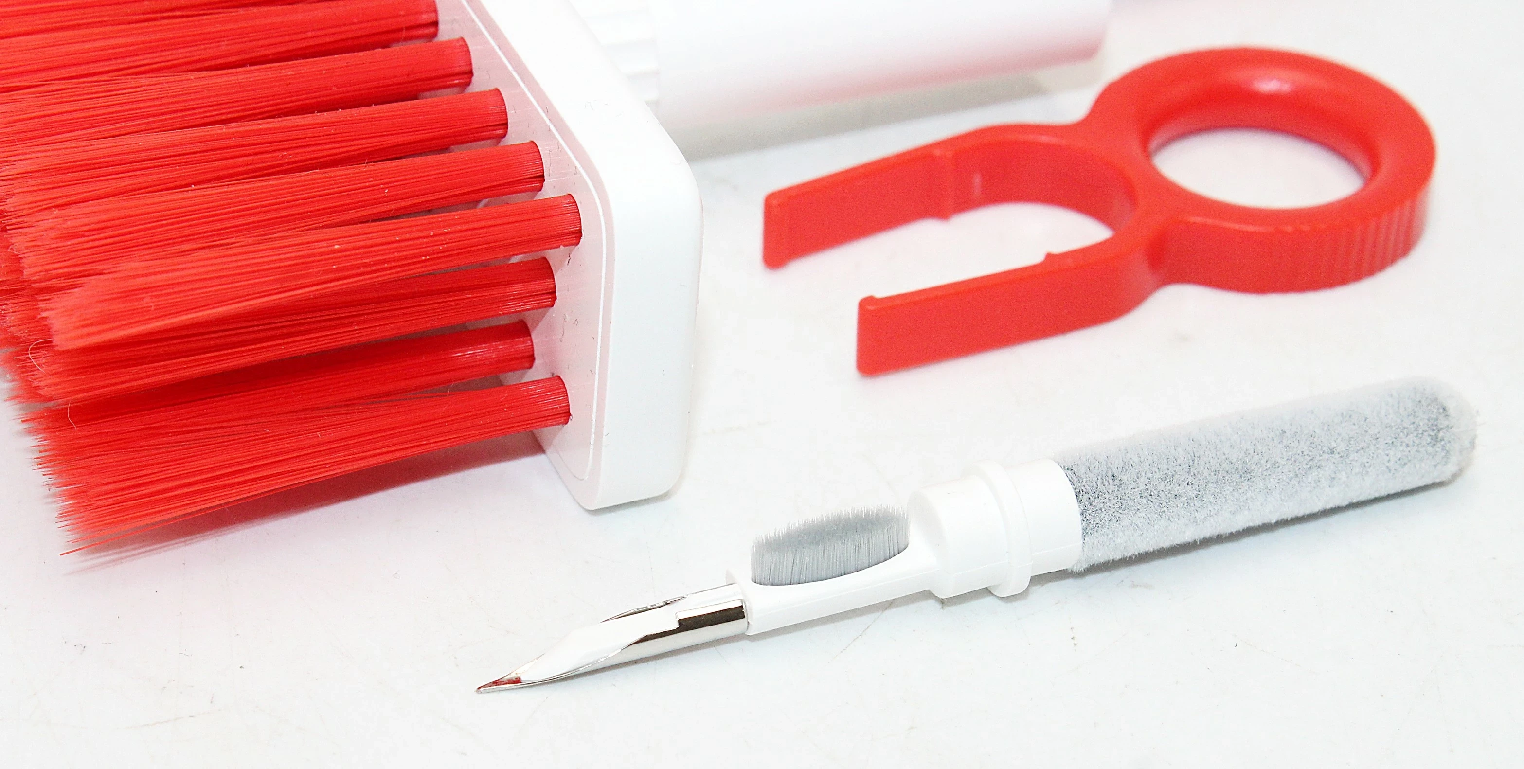 wielofunkcyjny-zestaw-narzedzi-do-czyszczenia-5w1-szczotka-do-klawiatury-stan-11323-238058