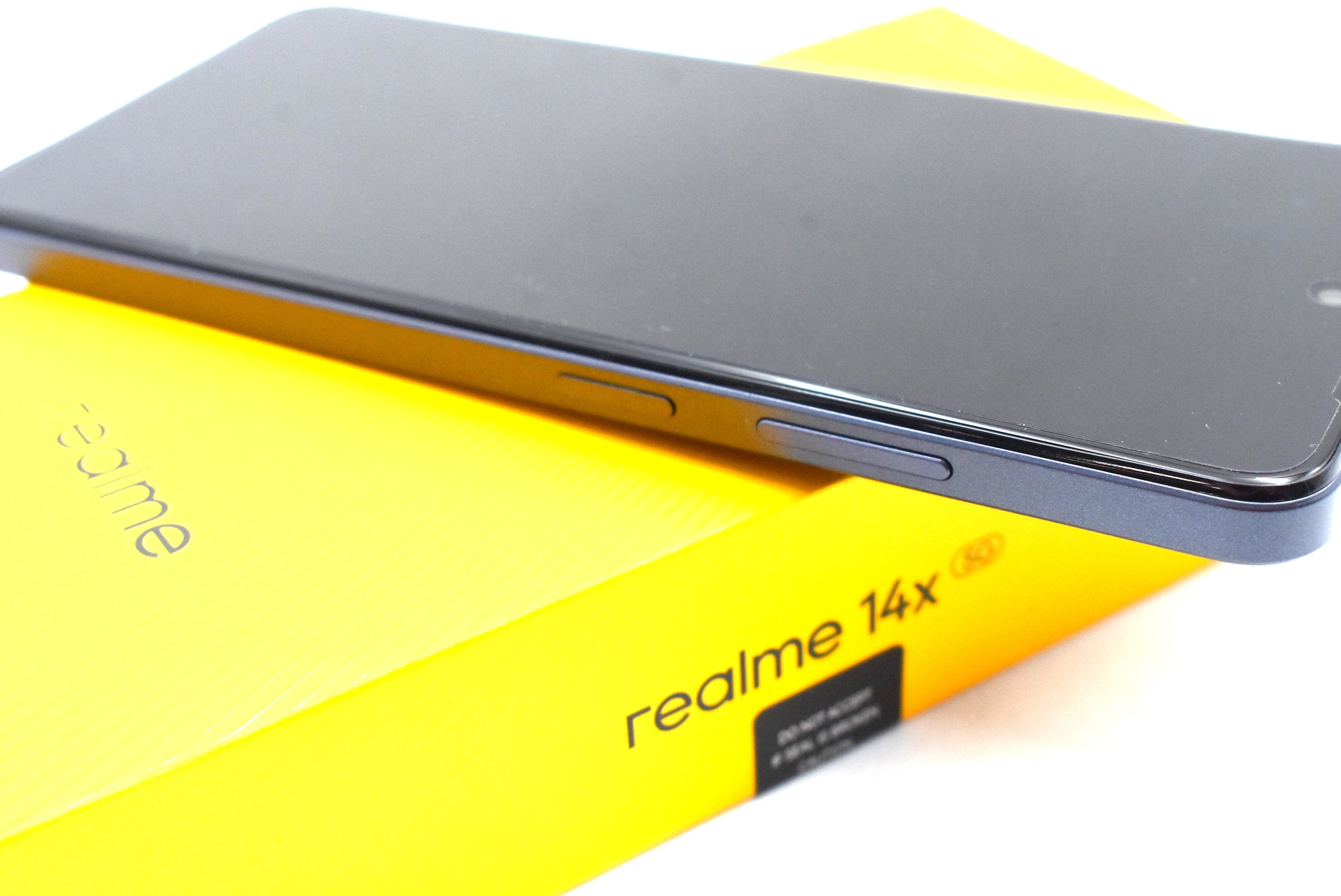 smartfon-realme-14x-6-gb-128-gb-5g-czarny-kod-producenta-rmx3943