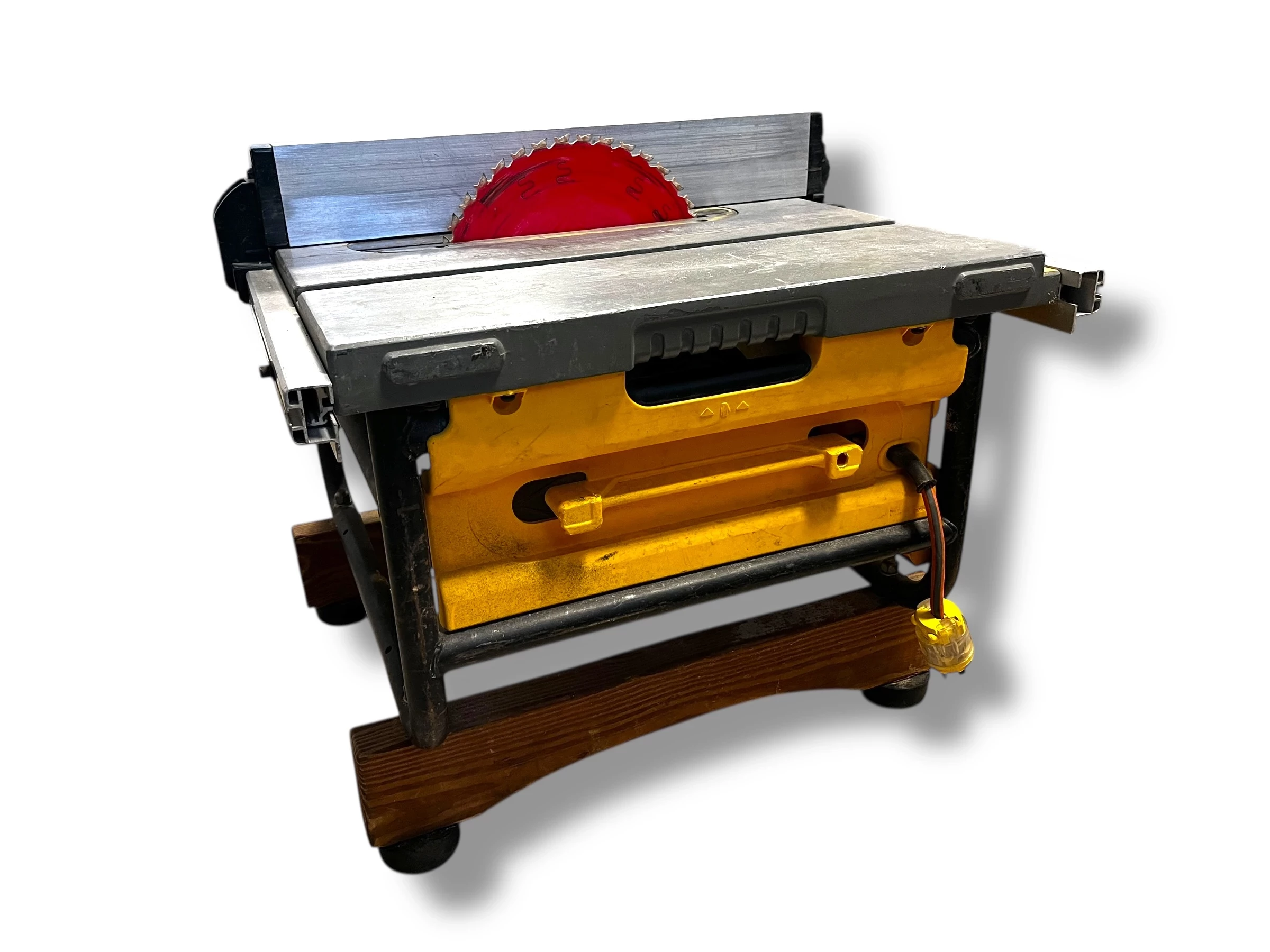 pila-stolowa-dewalt-dw745-maksymalna-moc-185000