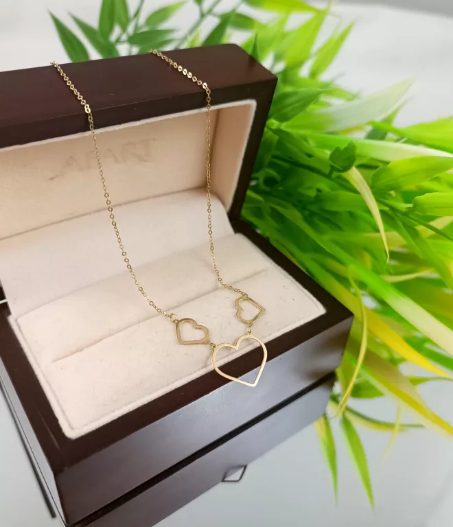 PIĘKNY ZŁOTY ŁAŃCUSZEK CELEBRYTKA 0,74 G 375