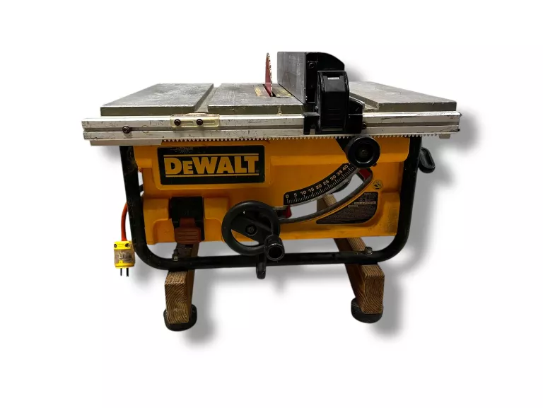 PIŁA STOŁOWA DEWALT DW745