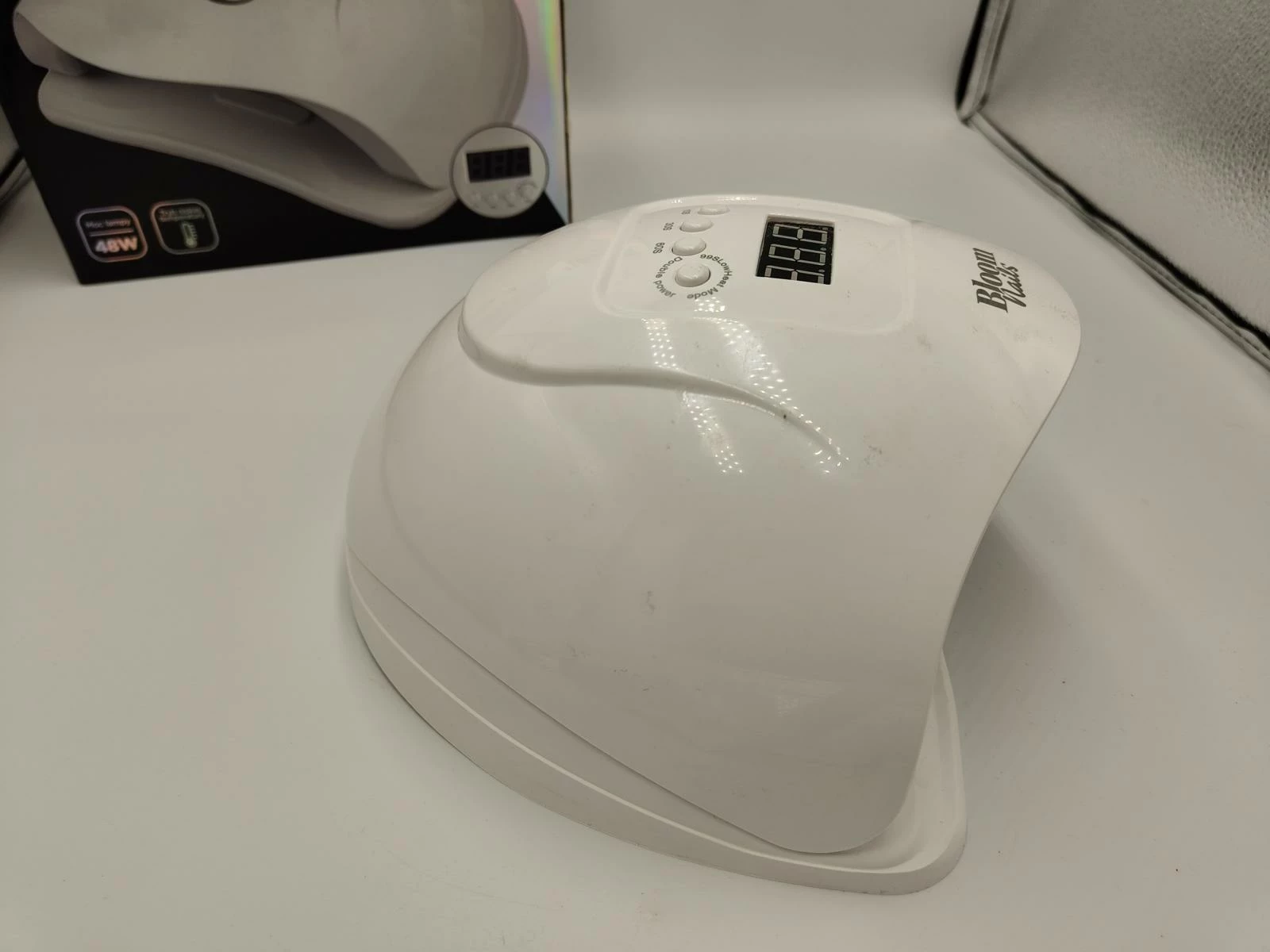 lampa-do-paznokici-bloom-nails-48w-pudelko-kolor-dominujacy-250621-1978107