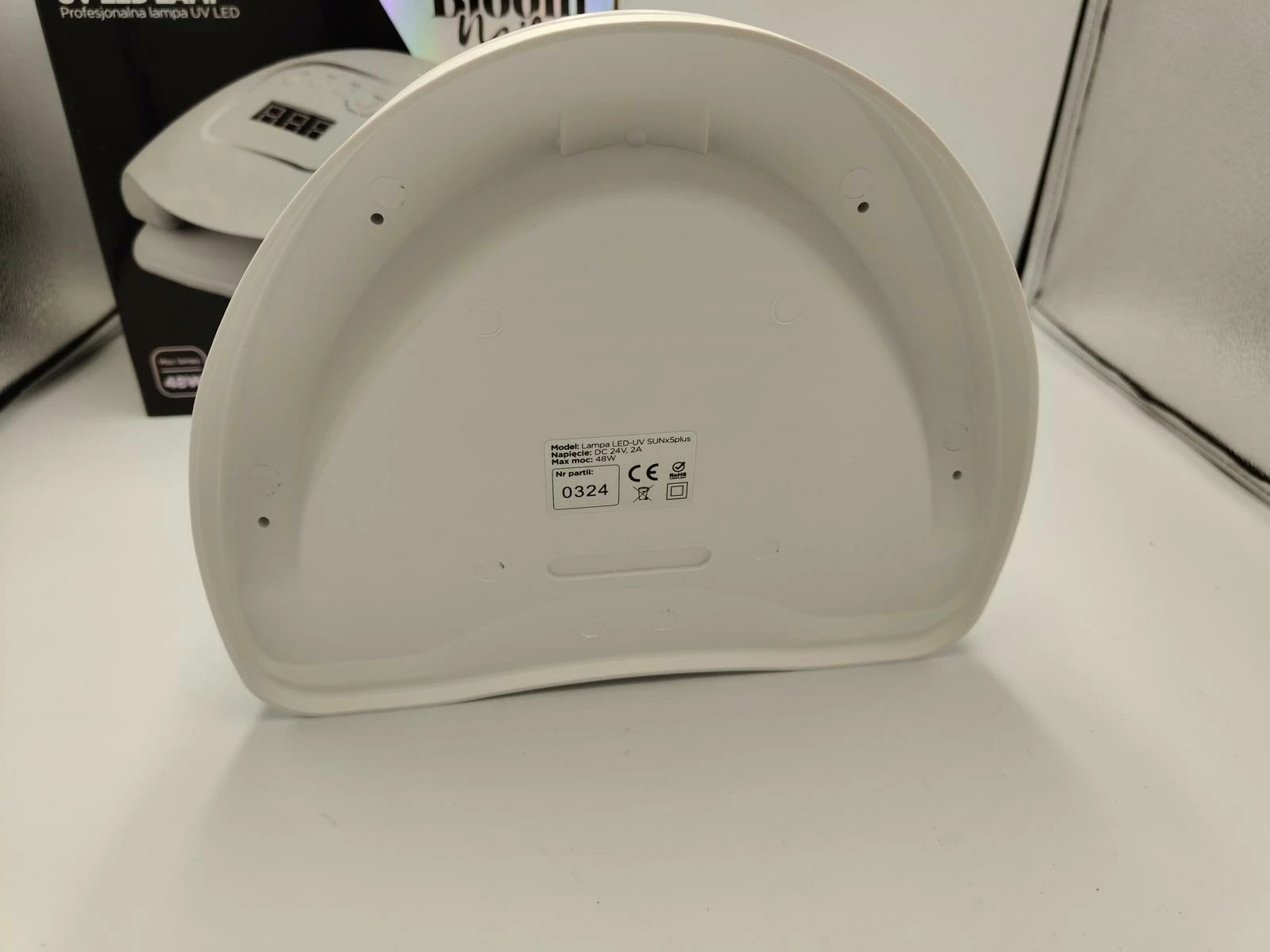 lampa-do-paznokici-bloom-nails-48w-pudelko-zawiera-baterie-250685-2006717