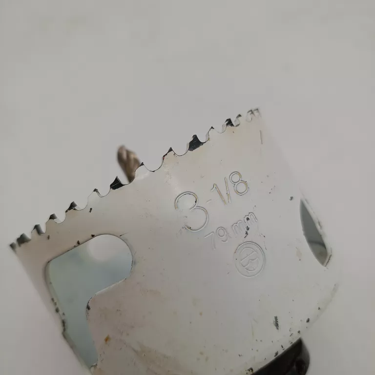 OTWORNICA MILWAUKEE 3-1/8 79MM
