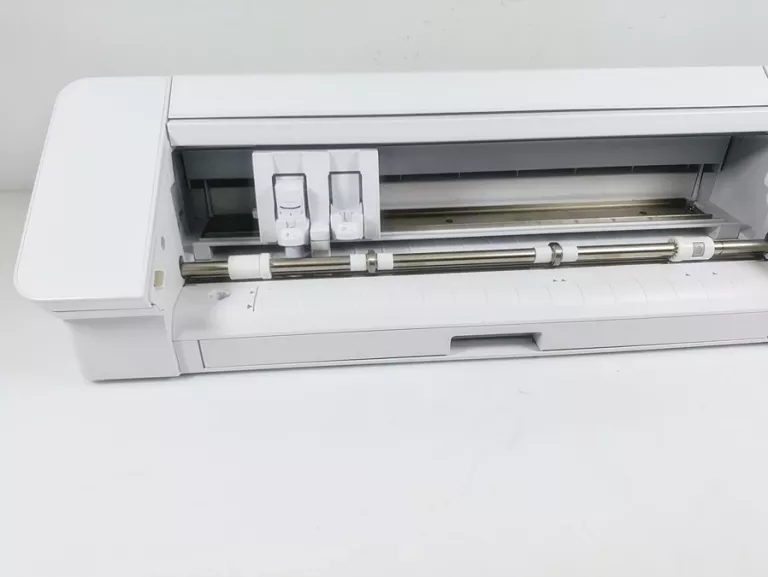 PLOTER TNĄCY SILHOUETTE CAMEO 4